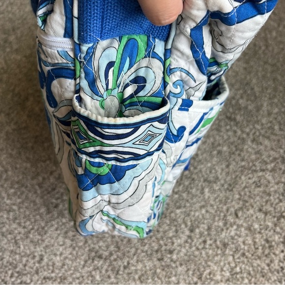 Vera Bradley White/Blue Messenger/Laptop Adjustable Strap Bag - Picture 6 of 8